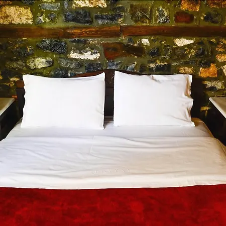 Σαλέ Rouga Mountain Boutique & Παλαιός Άγιος Αθανάσιος