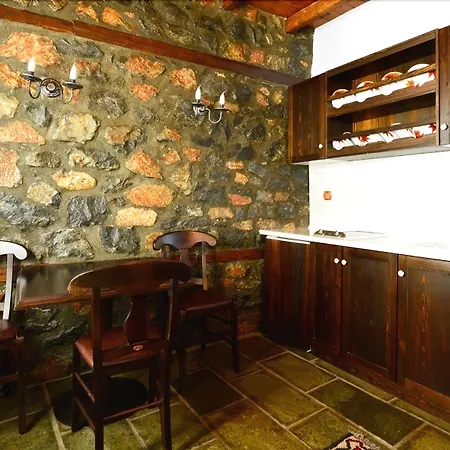 Rouga Mountain Boutique Suites&spa Agios Athanasios (Pella)