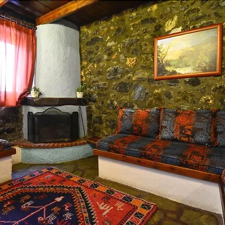 Rouga Mountain Chalets & Suites