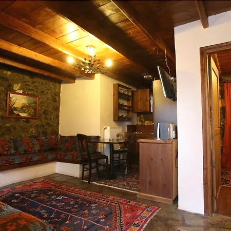 Alpesi faház Rouga Mountain Boutique & Paleósz Ájosz Athanásziosz