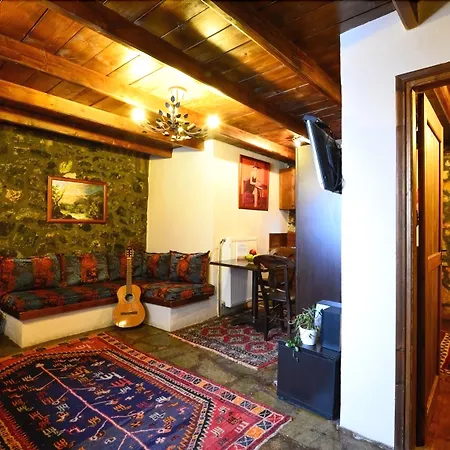 Rouga Mountain Boutique & Παλαιός Άγιος Αθανάσιος