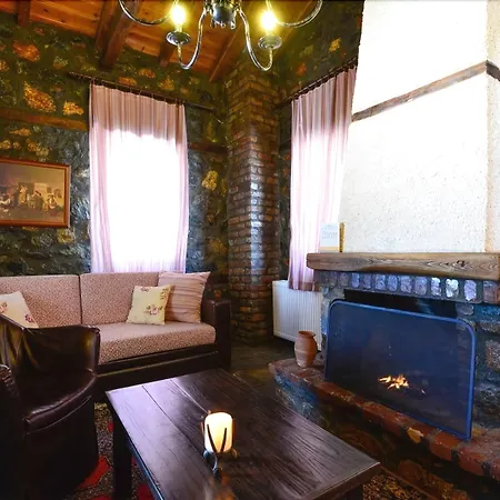 Rouga Mountain Boutique & Alpesi faház *