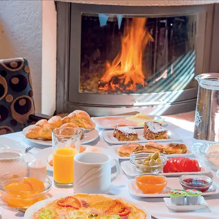 Alpesi faház Rouga Mountain Boutique & *