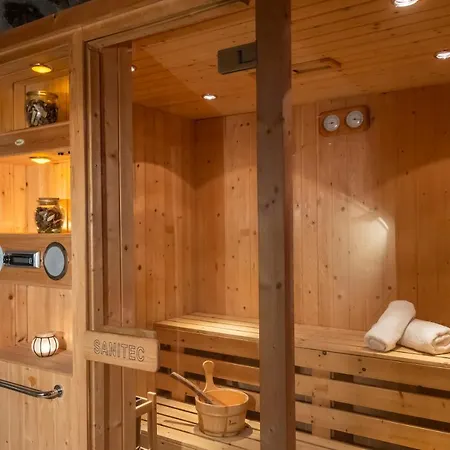 木屋 Rouga Mountain Boutique & 帕雷斯阿吉萨那