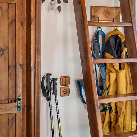 Rouga Mountain Boutique & Agios Athanasios (Pella)