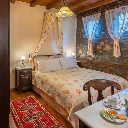 Rouga Mountain Boutique & Agios Athanasios (Pella)