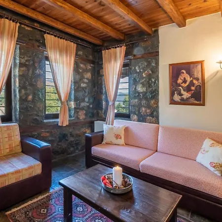 Rouga Mountain Boutique & Agios Athanasios (Pella)