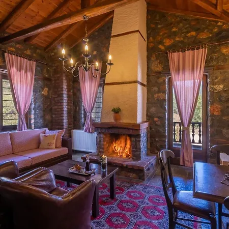 Rouga Mountain Boutique & Chaletu Agios Athanasios (Pella)