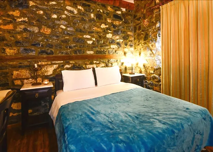 Rouga Mountain Boutique & Alpehytte *