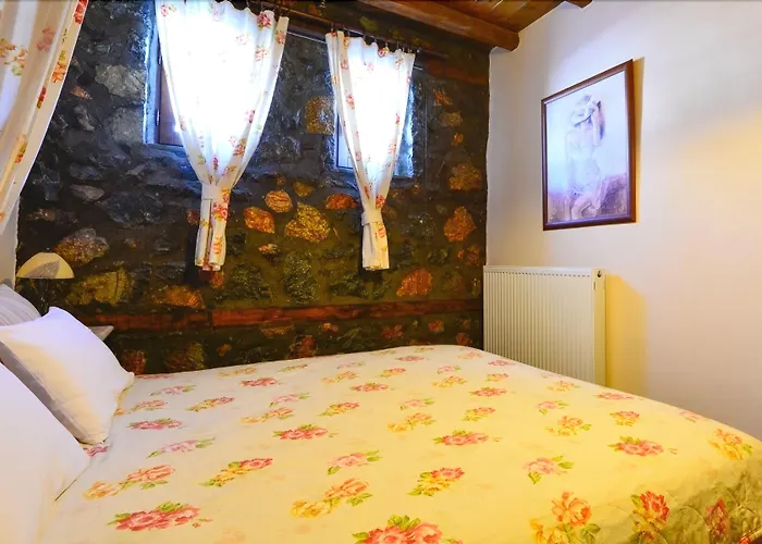 Rouga Mountain Boutique Suites&spa Agios Athanasios (Pella)