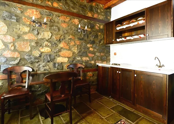 Rouga Mountain Boutique Suites&spa Agios Athanasios (Pella)