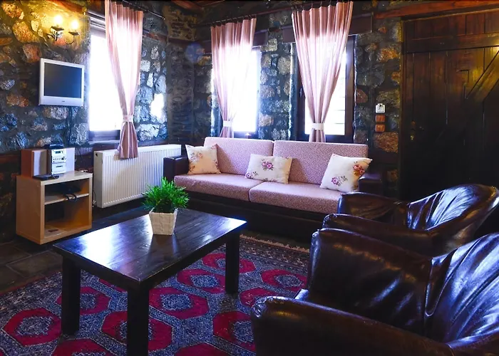 Rouga Mountain Boutique Suites&spa Chalet