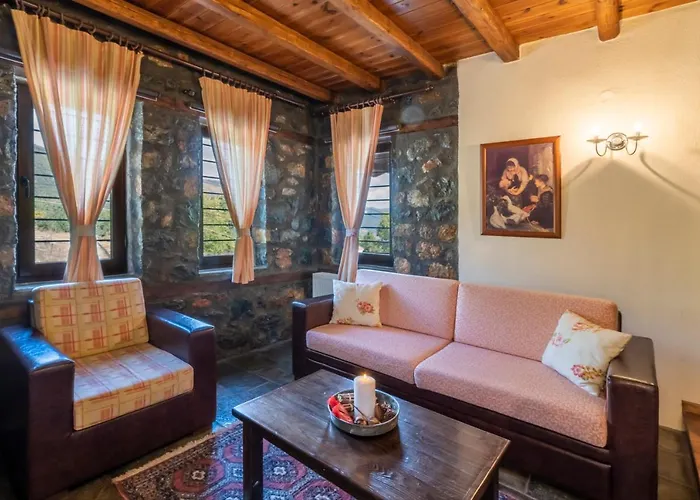 Rouga Mountain Boutique Suites&spa Agios Athanasios (Pella)